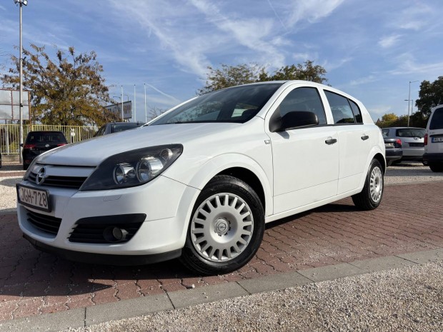Opel Astra H 1.6 Essentia Magyarországi!