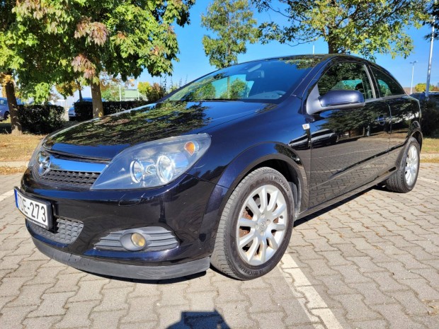 Opel Astra H 1.6 GTC Cosmo Navigci! Digitlis...