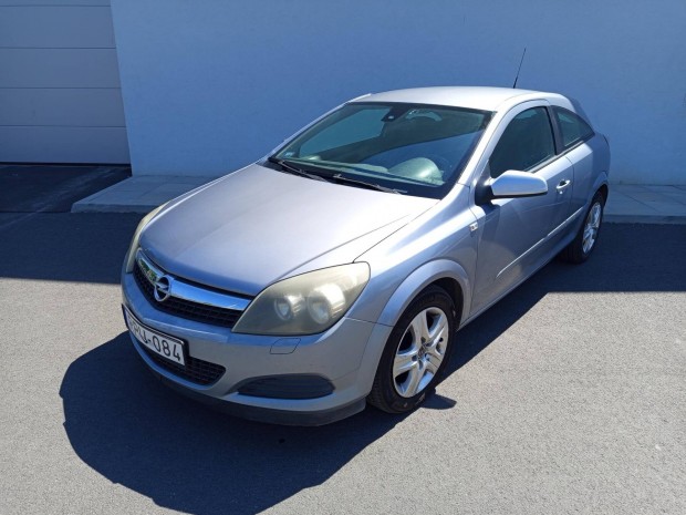 Opel Astra H 1.6 GTC Enjoy