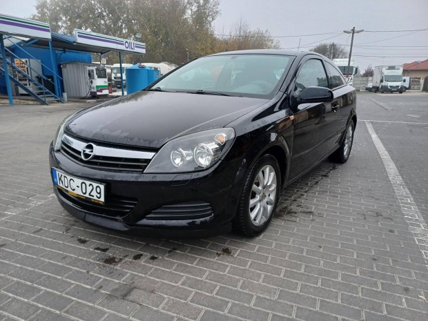 Opel Astra H 1.6 GTC Sport Autbeszmits