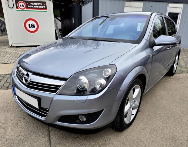 Opel Astra H 1.8 Enjoy Vezetett SZ.Konyv/Két KU...