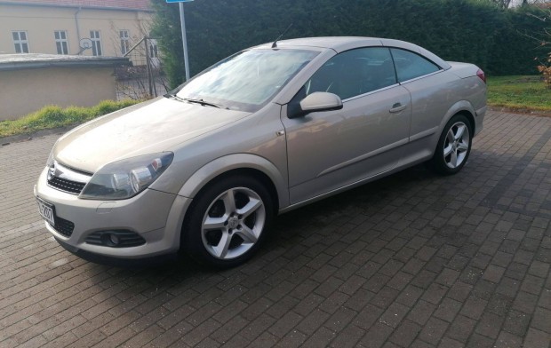 Opel Astra H 1.8 TT Enjoy