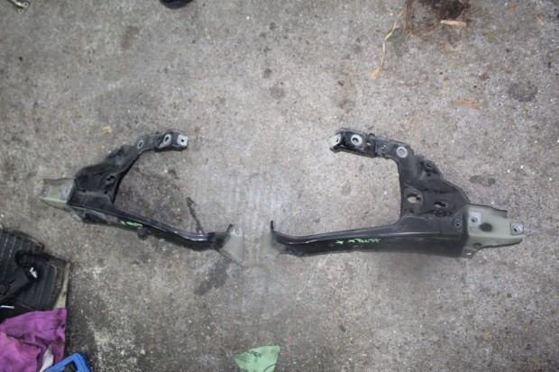 Opel Astra H 2004-2008 Z19DTH lámpakeret