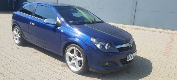 Opel Astra H 2.0 T GTC Sport