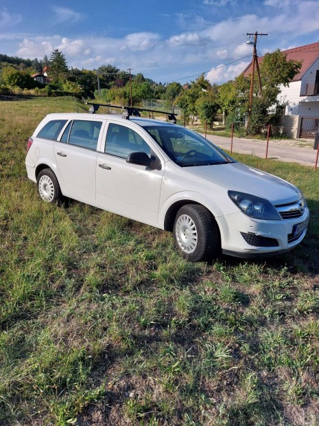 Opel Astra H Caravan 1.6 Classic III