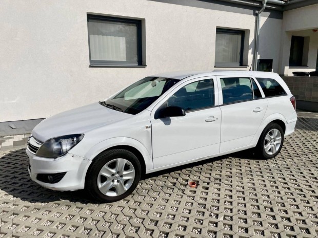 Opel Astra H Caravan 1.6 Classic III