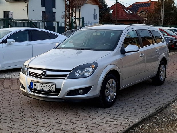 Opel Astra H Caravan 1.6 Classic III Magyarorsz...