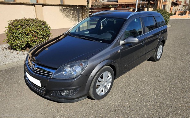 Opel Astra H Caravan 1.6 Cosmo