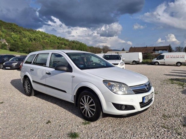 Opel Astra H Caravan 1.6 Essentia Csere-Beszámítás