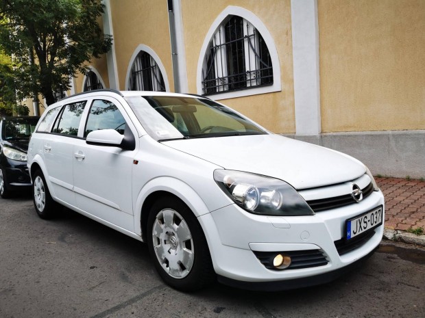 Opel Astra H Caravan 1.6 Essentia Magyarországi...