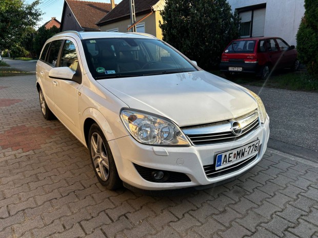Opel Astra H Caravan 1.7 CDTI Digitklma, tempomat!