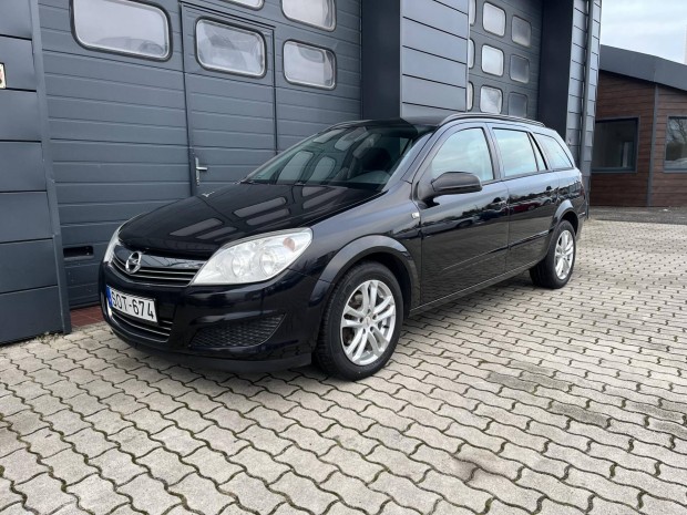 Opel Astra H Caravan 1.7 CDTI Essentia Szervizk...