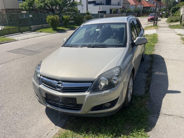 Opel Astra H Caravan 1.9 CDTI 111 Years