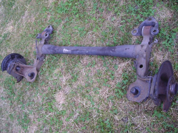 Opel Astra H Hátsóhíd /Lengőkar / Gólyaláb / Féltengely / Bölcső /