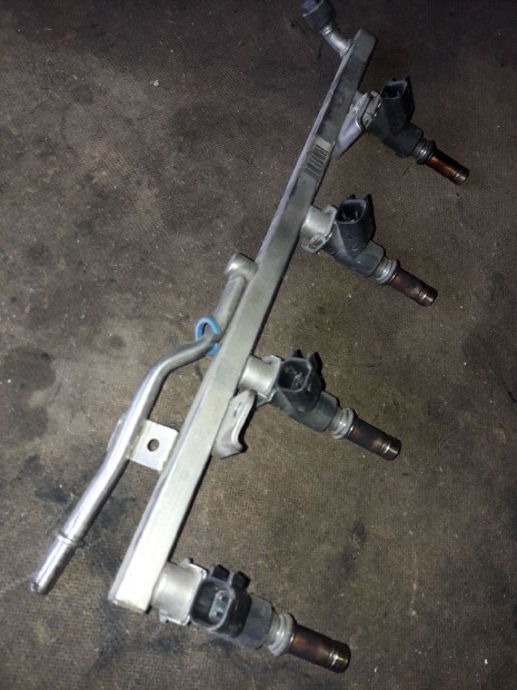 Opel Astra H Injektor H�d