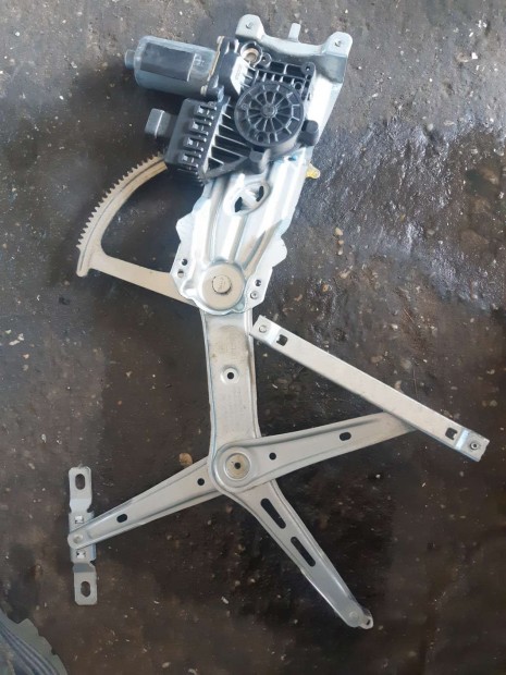 Opel Astra H Jobb Els� Ablakemel� Szerkezet Elektromos