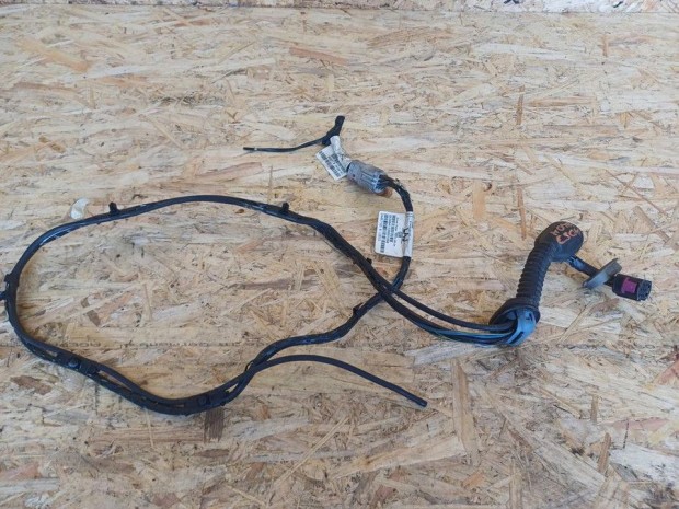 Opel Astra H Kombi (2004-2009) Csomagt�rajt� K�belk�teg