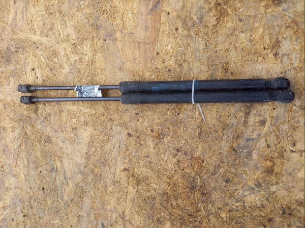 Opel Astra H Kombi (2004-2009) Csomagt�rajt� Kit�maszt� Teleszk�p P�r