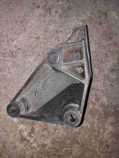 Opel Astra H Motortart Bak