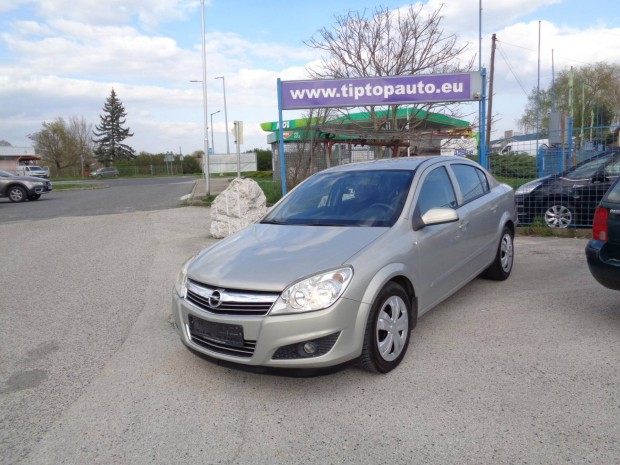 Opel Astra H Sedan 1.7 CDTI Enjoy