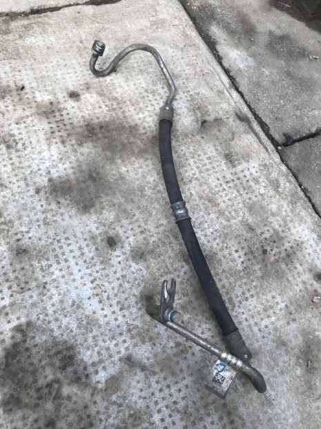Opel Astra H Szervszivatty olajcs