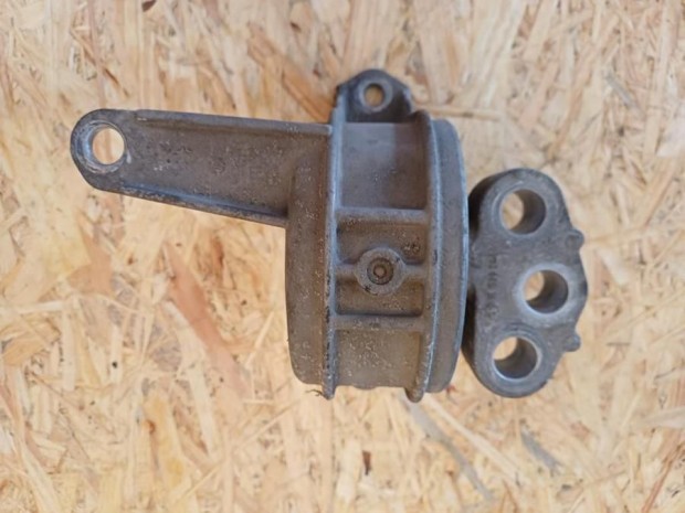 Opel Astra H (2004-2009) 1.9Cdti Diesel Jobb Motortart Bak