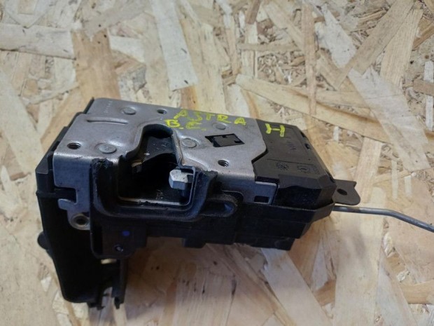 Opel Astra H (2004-2009) Bal Els� Ajt� K�zpontiz�r