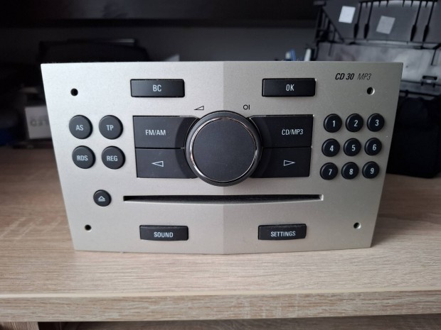 Opel Astra H, Zafira B alkatr�szek 