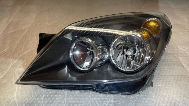 Opel Astra H bal első fényszóró