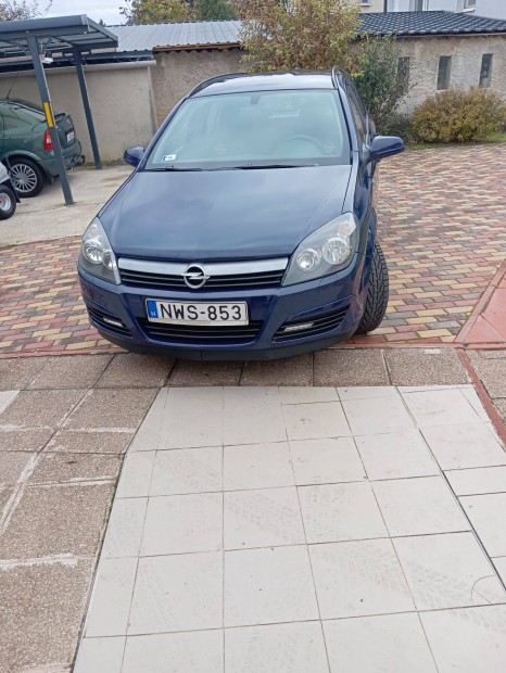 Opel Astra H elad