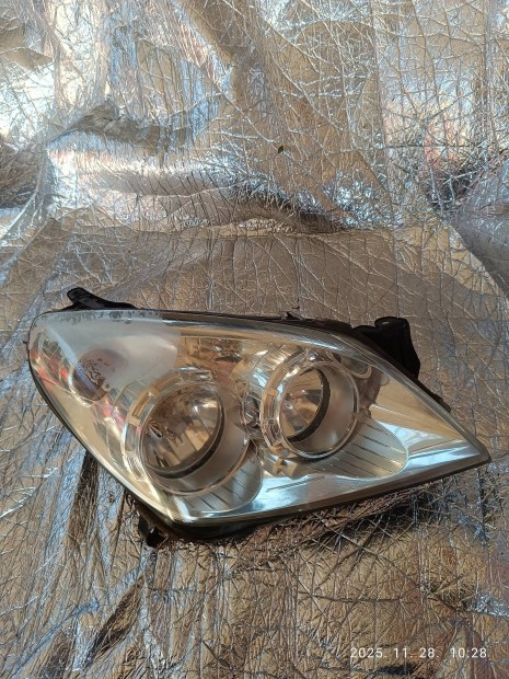 Opel Astra H els� f�nysz�r� 