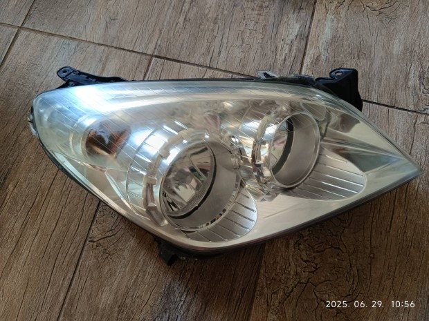 Opel Astra H fényszóró