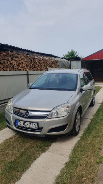 Opel Astra H kombi