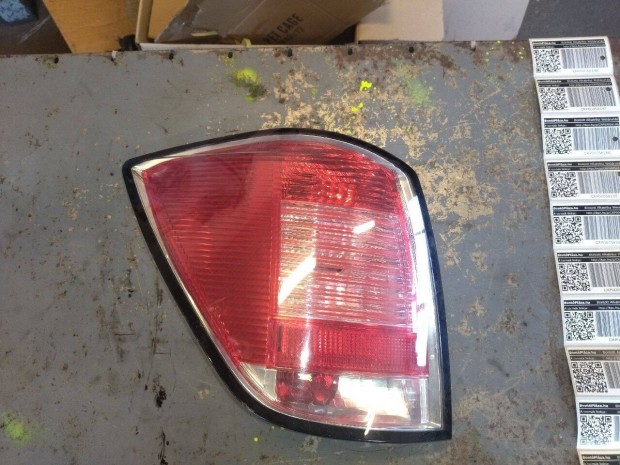 Opel Astra H kombi bal hátsó lámpa