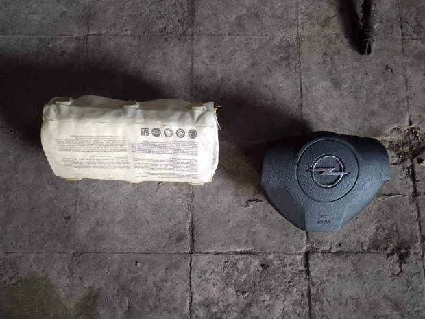 Opel Astra H légzsák szett