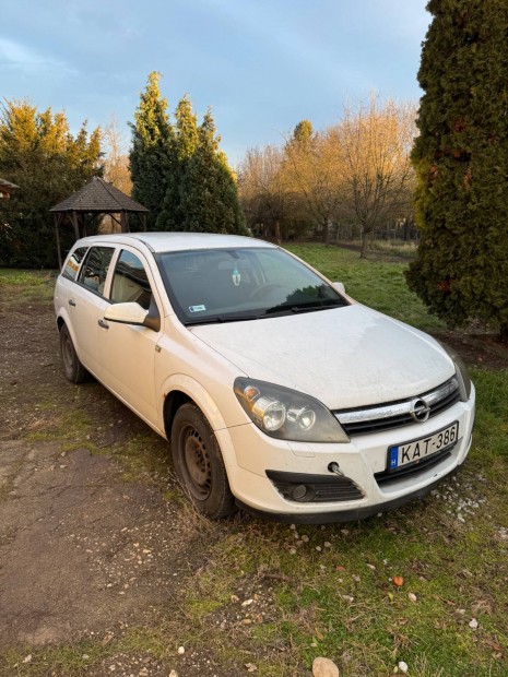 Opel Astra H motorhibs