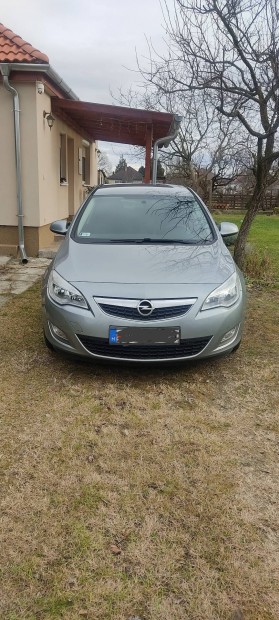Opel Astra J 1.4T magnszemlytl , friss mszakival.