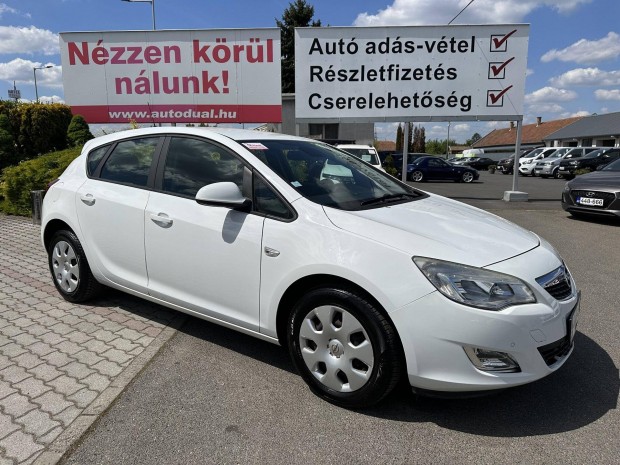 Opel Astra J 1.4 16V Enjoy