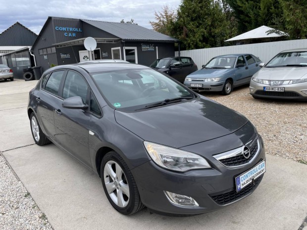 Opel Astra J 1.4 Enjoy 161 ezer km!Tempomat!J...