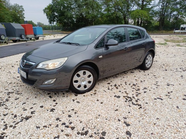 Opel Astra J 1.4 Enjoy