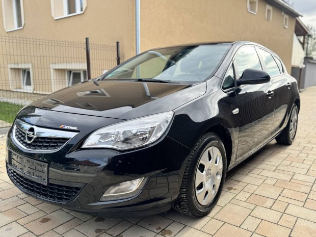 Opel Astra J 1.4 Enjoy 79 Ezer KM! Gyönyörű ÁLL...