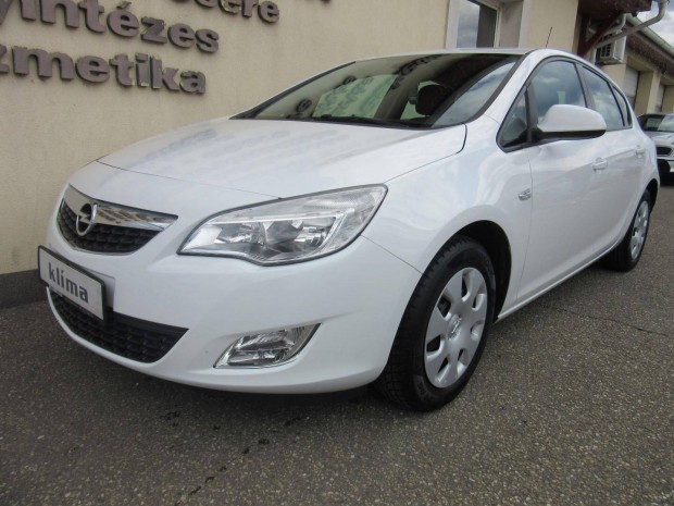 Opel Astra J 1.4 Enjoy Első Tulajdonostól ! Dig...