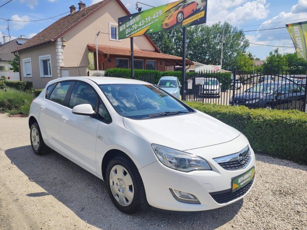 Opel Astra J 1.4 Enjoy Tökéletes Állapotban!!