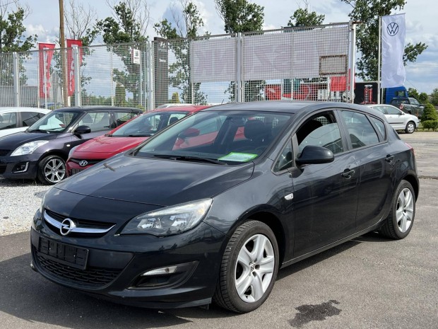 Opel Astra J 1.4 Selection