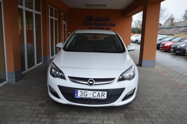 Opel Astra J 1.4 Selection ! Szv Benzin ! Vg...