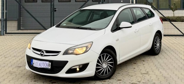 Opel Astra J 1.4 T Business /Facelift / 213-Eze...