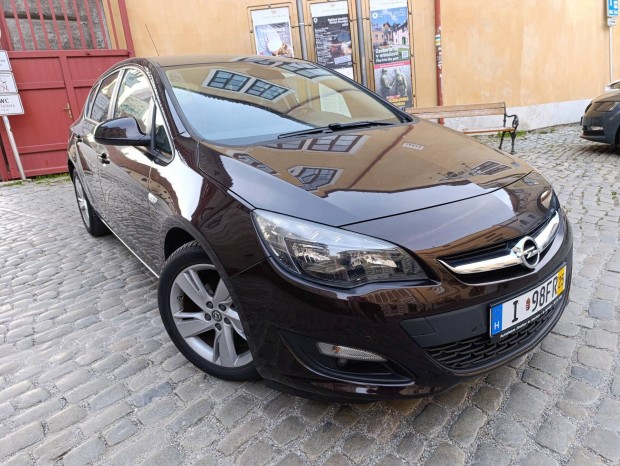 Opel Astra J 1.4 T Cosmo TOP llapot! Egyedi MA...
