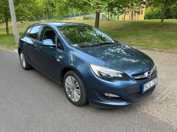 Opel Astra J 1.4 T Drive Magyar---Trsmentes--...