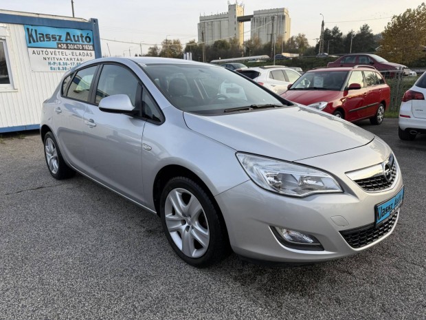 Opel Astra J 1.4 T Enjoy 32270km!Friss mszaki!