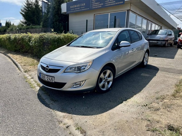 Opel Astra J 1.4 T Enjoy
